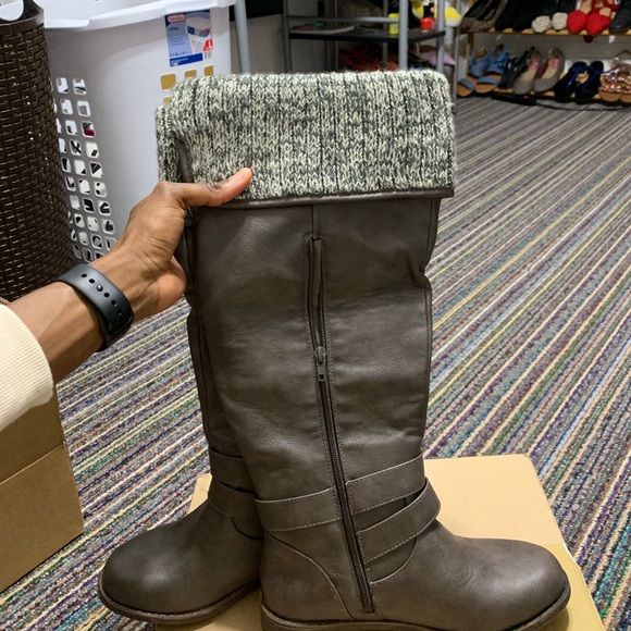 New wide calf boots - Picture 6 of 7